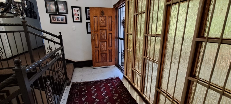 5 Bedroom Property for Sale in Protea Park North West